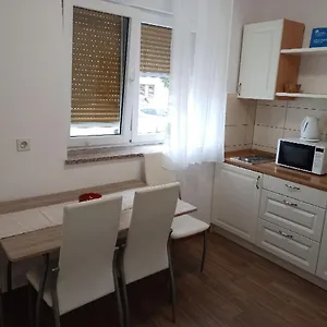 apartman-vanja-rijeka.primorje-gorskikotar.com/