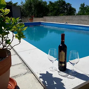  Apartman Angela