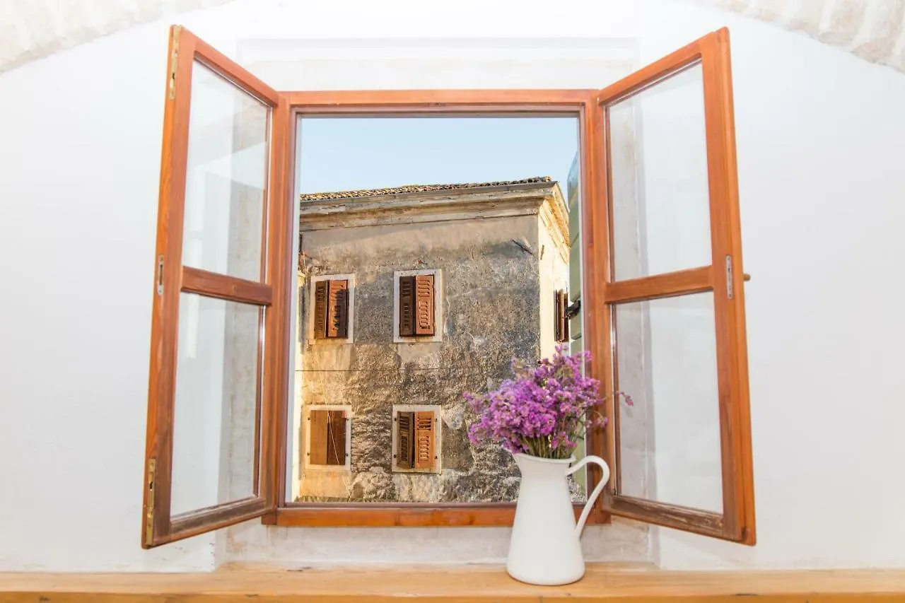 Villa Di Piazza Visnjan Apartment